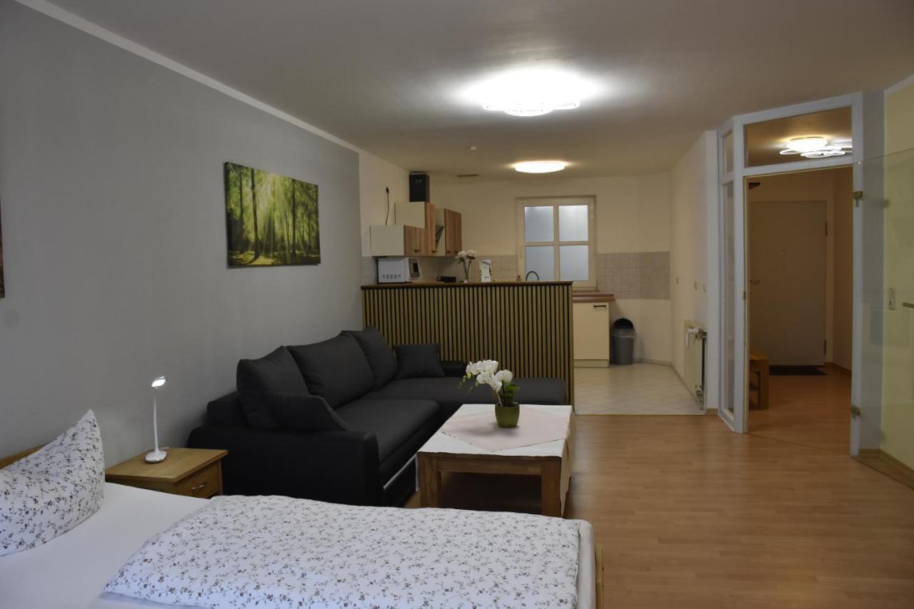 Hotel Garni Am Klostermarkt プラウエン エクステリア 写真